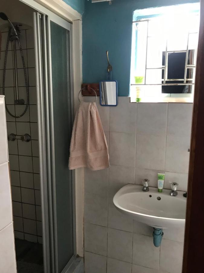 Tranquility In Klein Karoo Apartment Oudtshoorn Luaran gambar